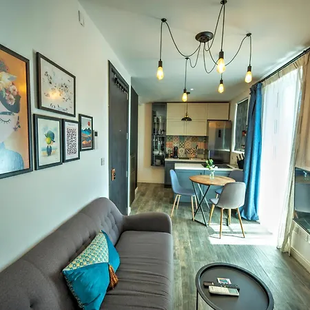 Apartment Modern, Cosy, Fully Equipped 2bedroom Flat Pmic1-3